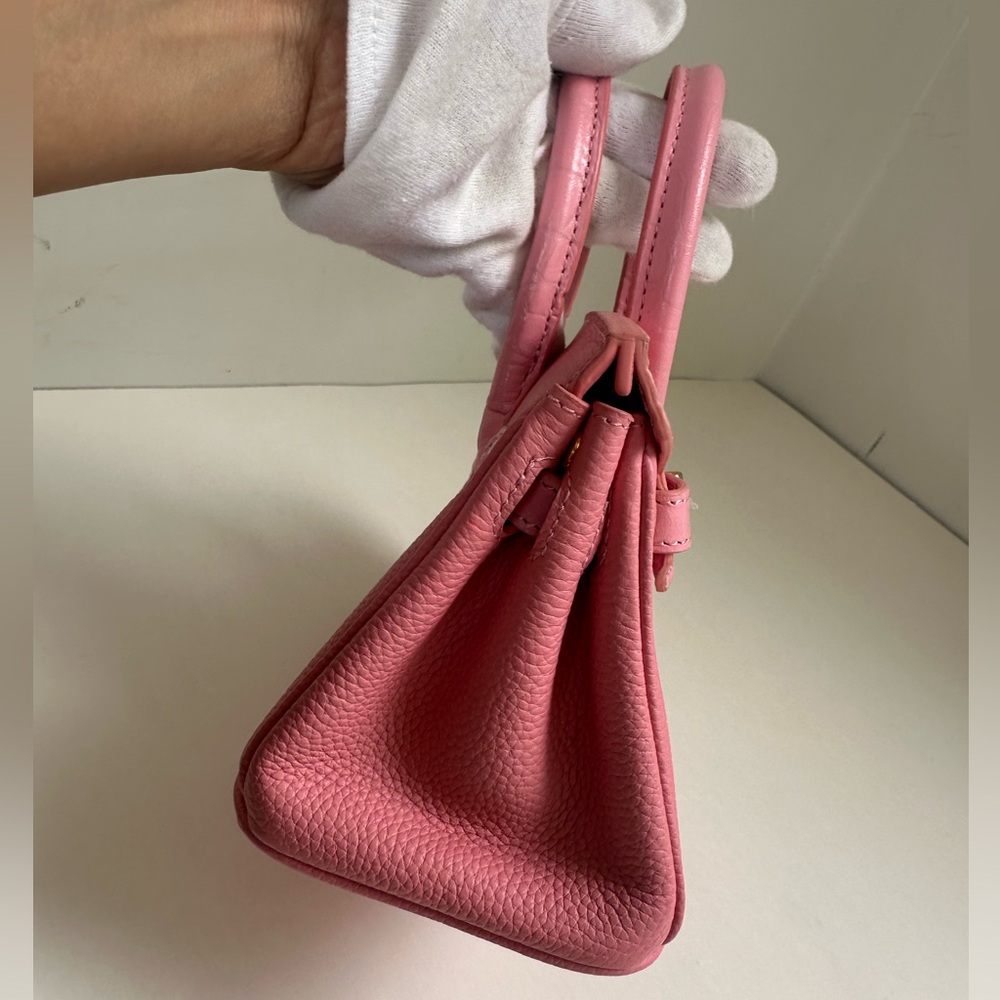 Classic Mini Leather Hangbag Gold Lock - Picture 9 of 14